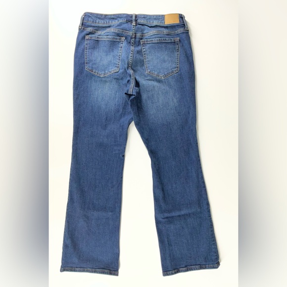 Aeropostale Women's Mid Rise Boot Cut Denim Blue Jeans Size 10S - Picture 3 of 13